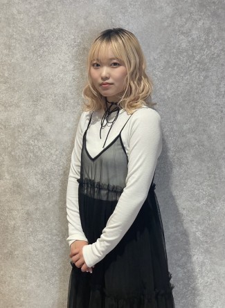山越 綾乃